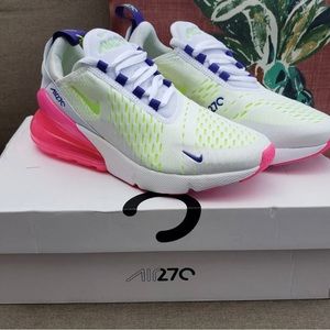Nike Air 270’s